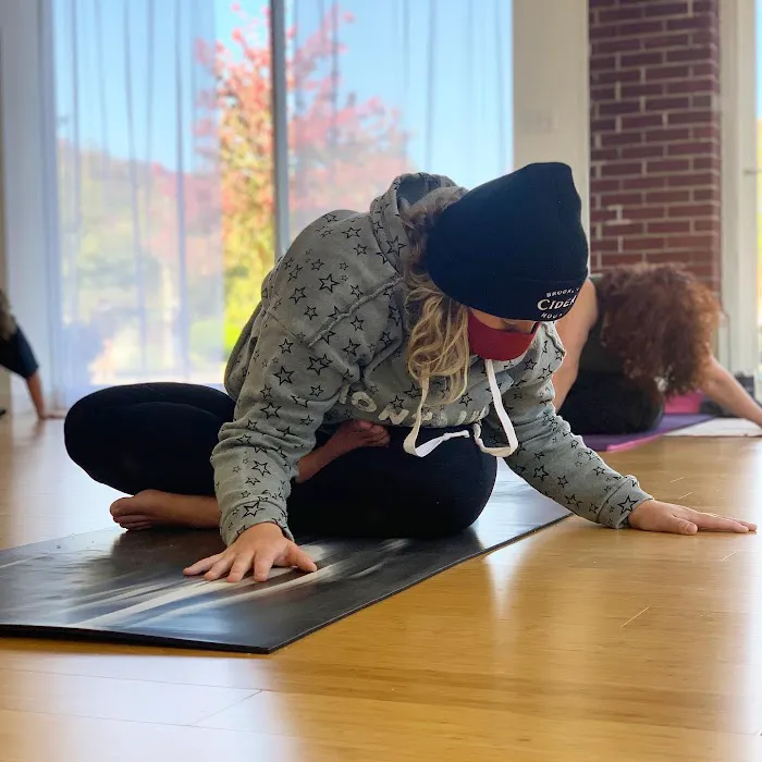Jamie Surya Yoga Studio Picture 8