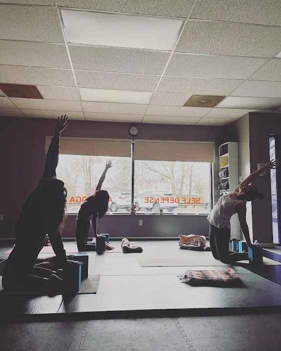 Yoga With Lyzzette Picture 1