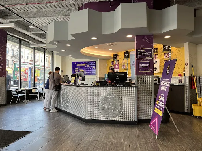 Planet Fitness Picture 9