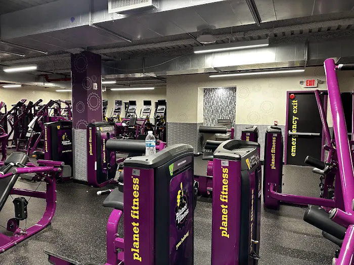 Planet Fitness Picture 2