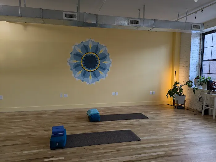 YogaSole Sunset Park Picture 2