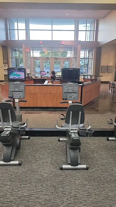 LA Fitness Picture 9