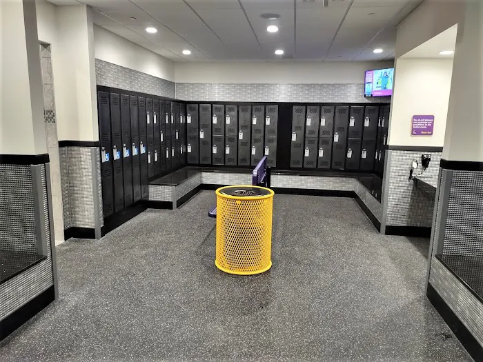 Planet Fitness Picture 7