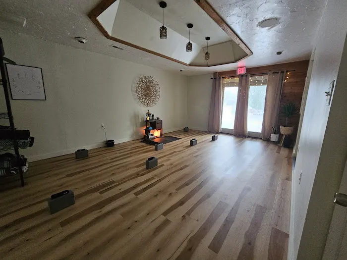Roots Yoga Picture 5