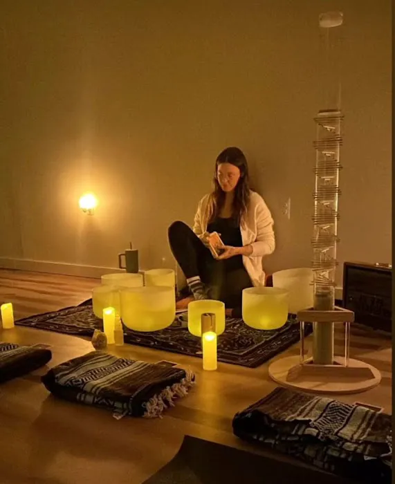 Roots Yoga Picture 3