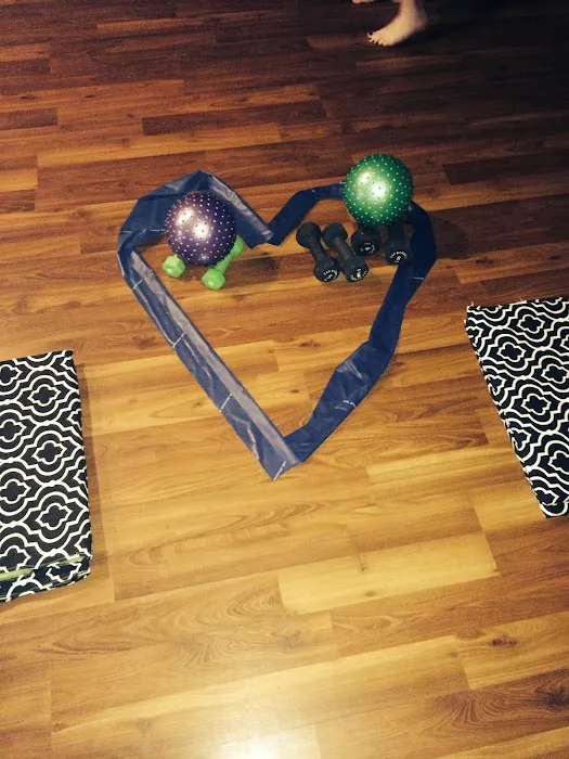 Twisted Yoga, Barre & Cycling Studio Picture 5