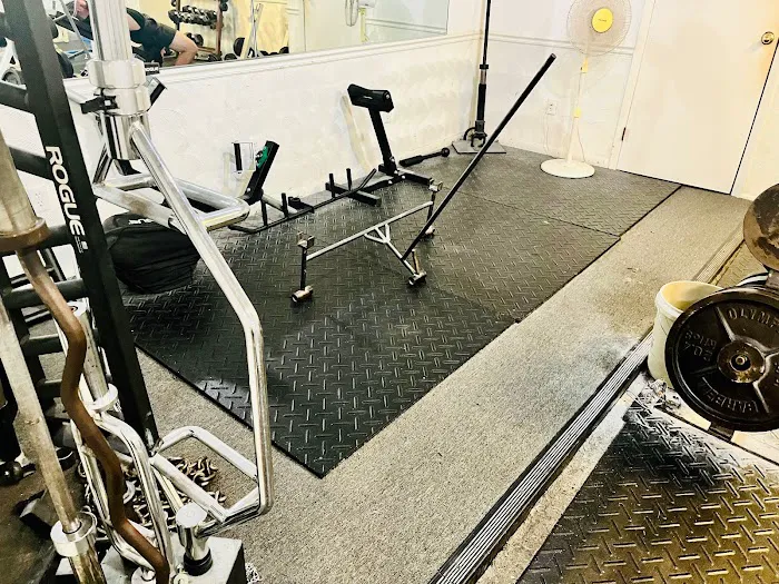 Brown's Fitness Center Picture 7