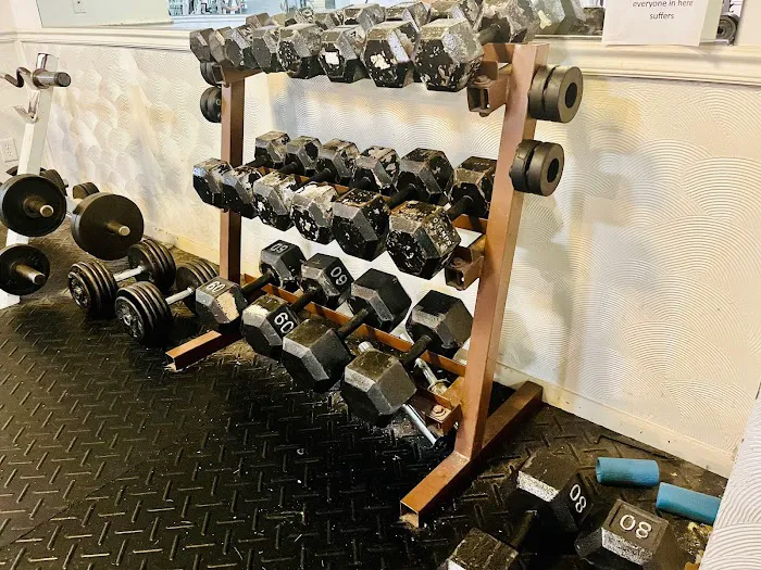 Brown's Fitness Center Picture 4