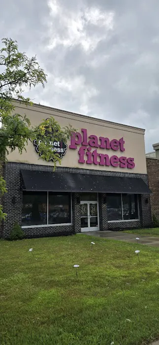 Planet Fitness Picture 6