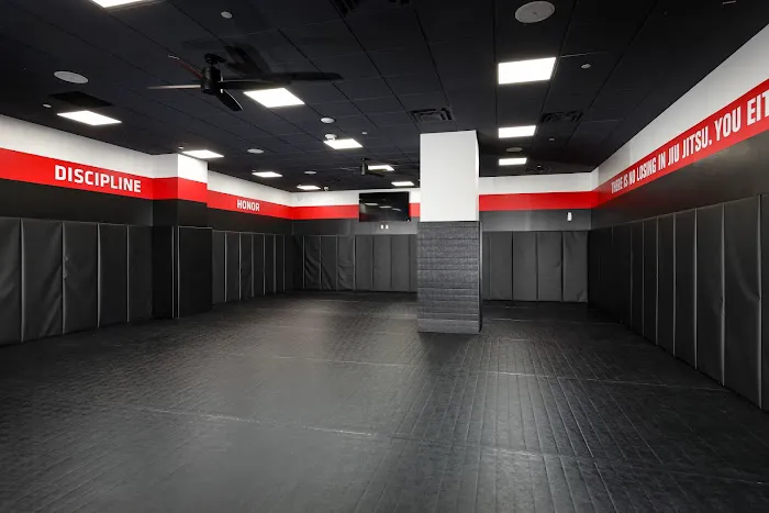 UFC Gym Market Square Picture 3
