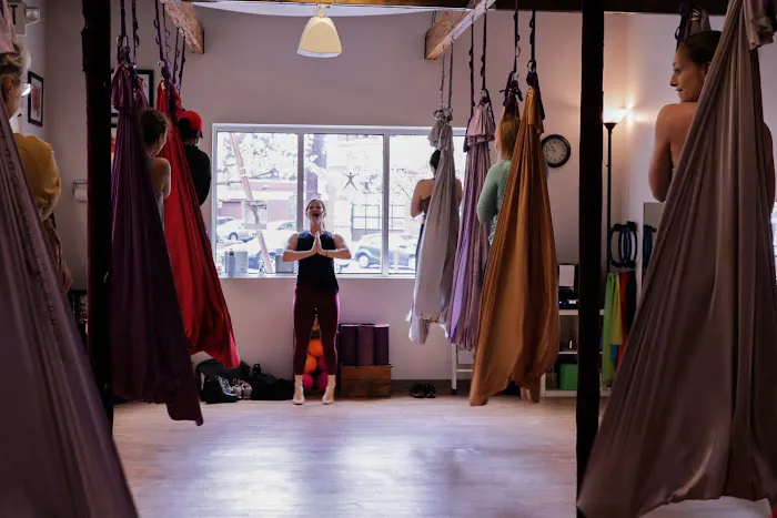STHIEL PILATES & MOVEment Center Picture 7