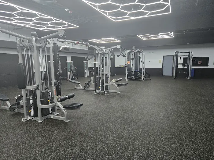 CLUB 24 CONCEPT GYMS Picture 1