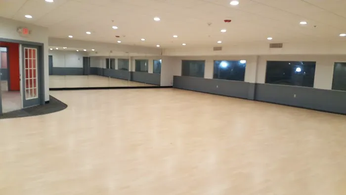 CLUB 24 CONCEPT GYMS Picture 5