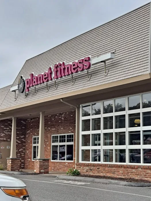 Planet Fitness Picture 10