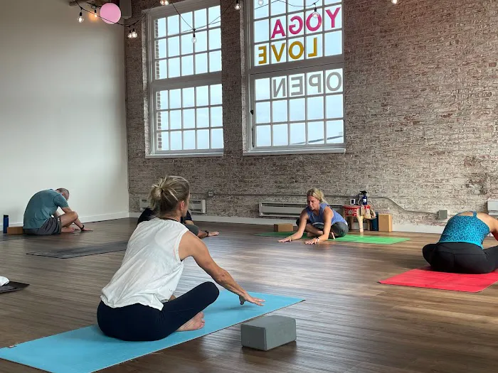 Yoga Love NY Picture 4