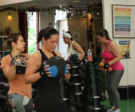 Super Mommy Fitness