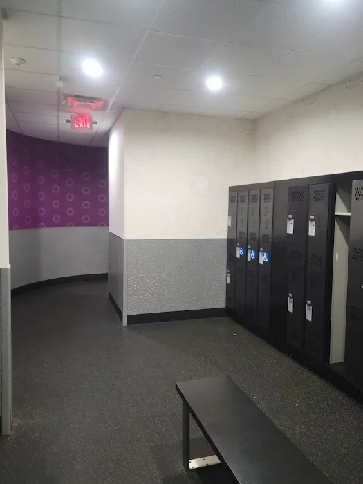 Planet Fitness Picture 9