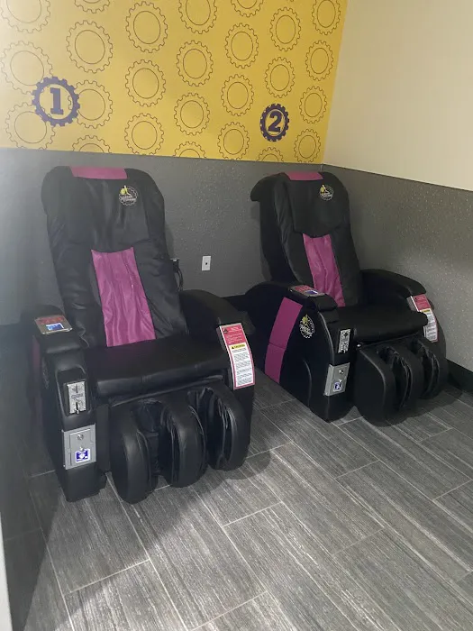 Planet Fitness Picture 10