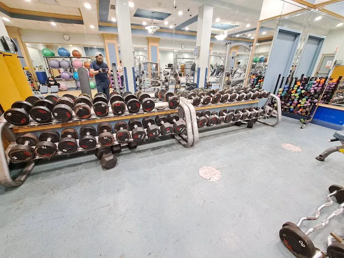 YVY Community Fitness Picture 3
