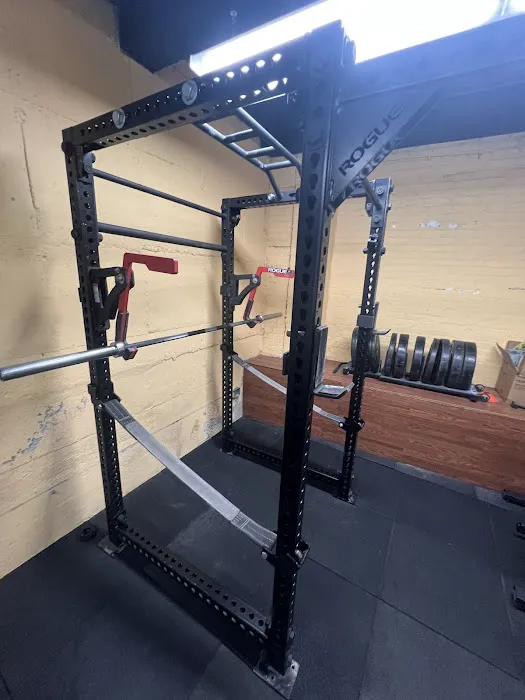 Elite Barbell Picture 2