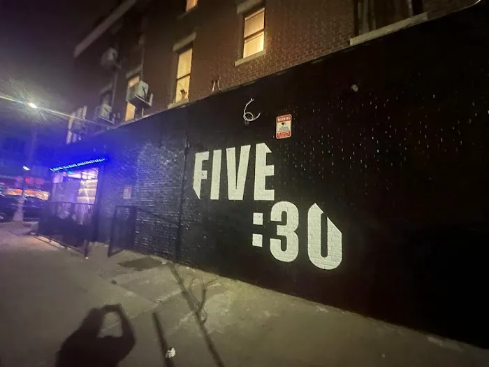 FIVE 30 STUDIO Picture 8