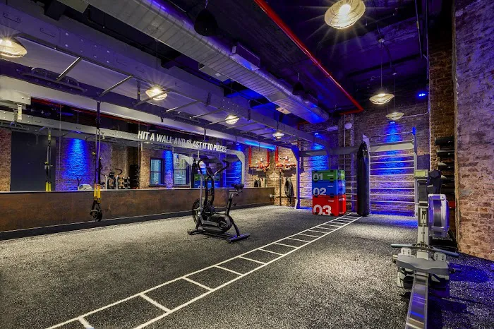 Crunch Fitness - South Slope Picture 4