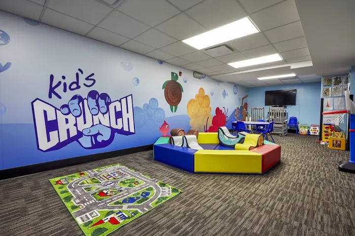 Crunch Fitness - South Slope Picture 7