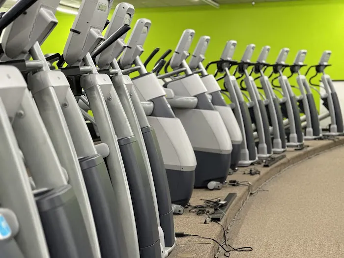 Fitness 1440 Beaver Falls Picture 9