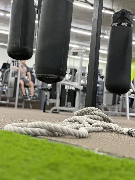 Fitness 1440 Beaver Falls Picture 3