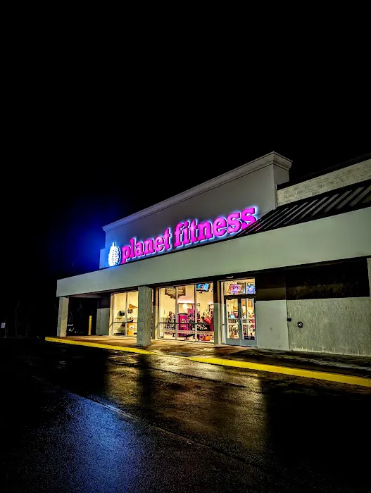 Planet Fitness Picture 2