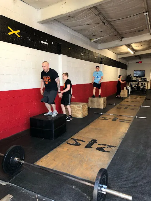 FBO Fitness & 212 Degrees of Fitness Barbell Club Picture 2