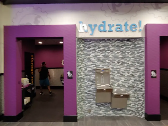 Planet Fitness Picture 1