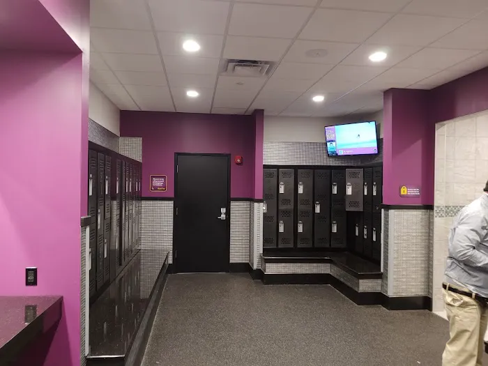 Planet Fitness Picture 8