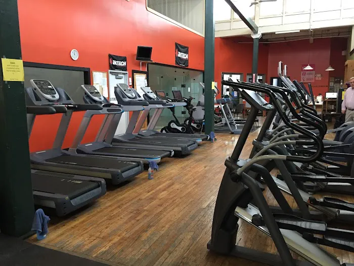 Revolution Racquet and Fitness Club LLC Picture 4