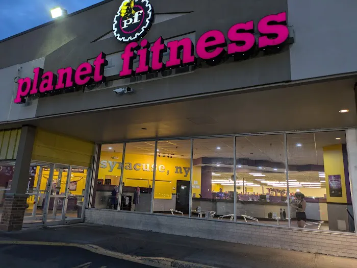 Planet Fitness Picture 4