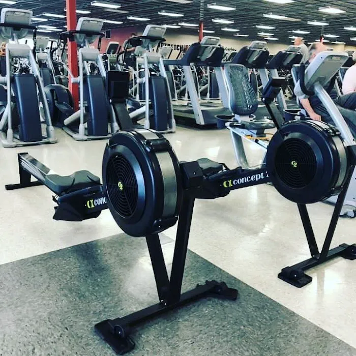 Crunch Fitness - Fairmount Picture 4