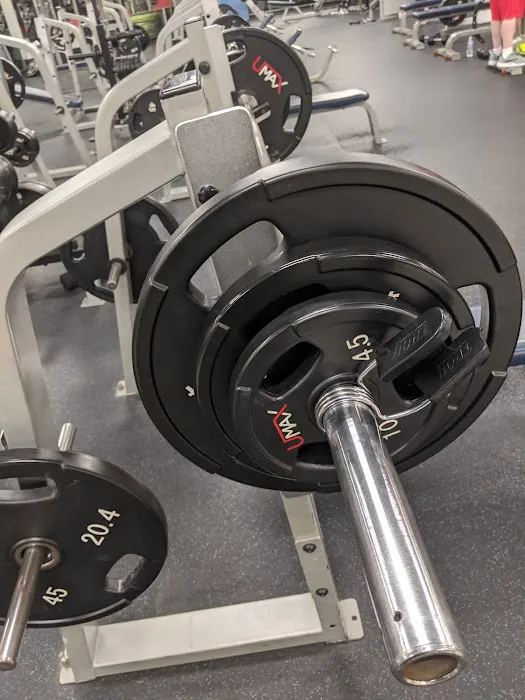Crunch Fitness - Fairmount Picture 10