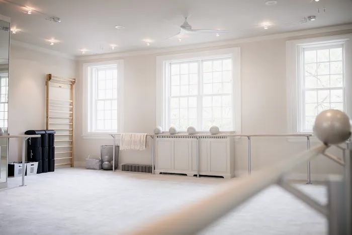 New Canaan Barre Studio, LLC Picture 8