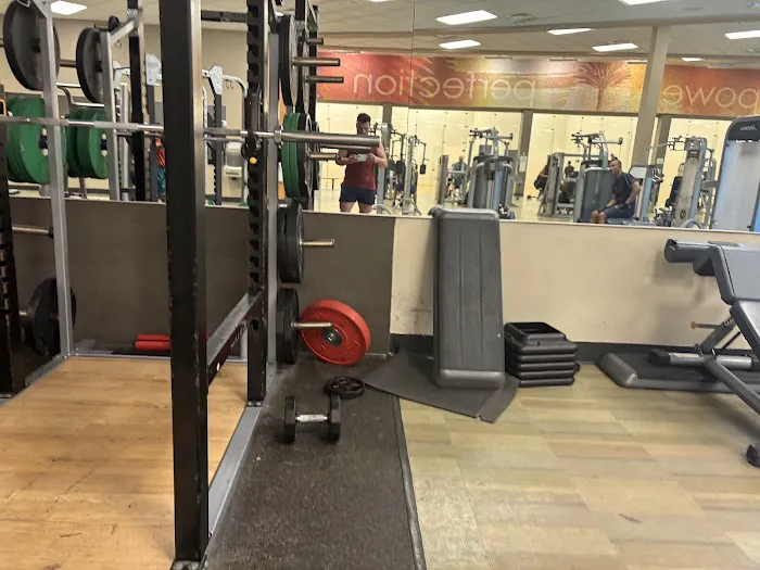 LA Fitness Picture 3