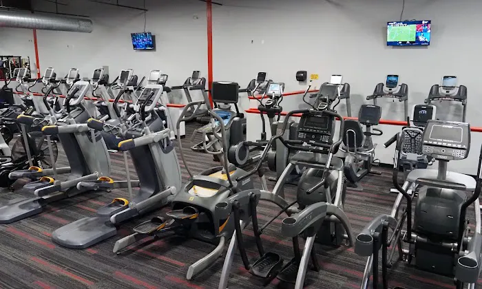 Universal Fitness Picture 2