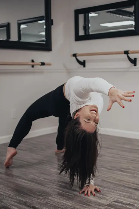 Zen Yoga Barre Picture 8