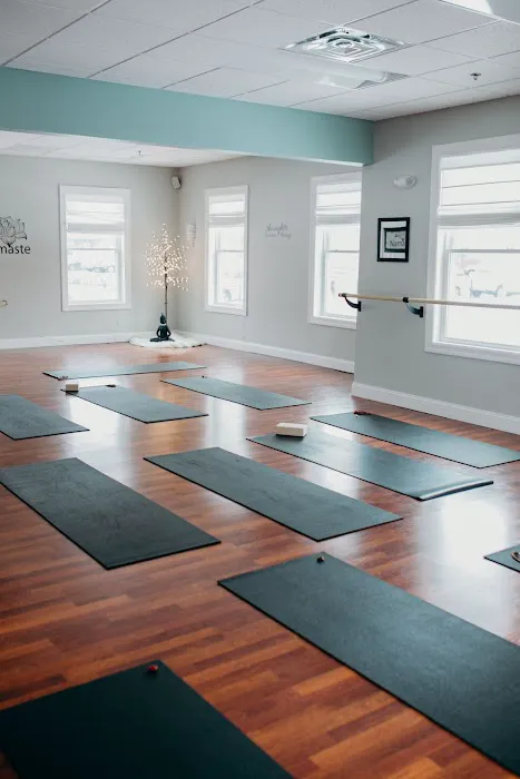 Zen Yoga Barre Picture 6