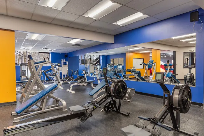 Elite Fitness Club Picture 7