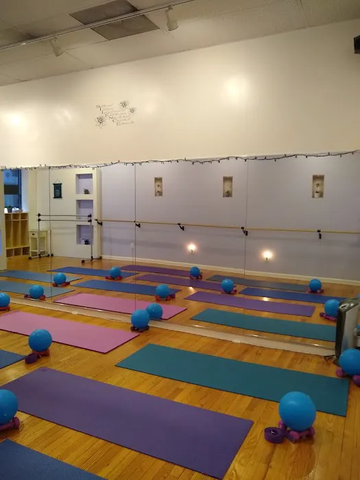 Jennifer Garden Yoga, Pilates and Barre Picture 4