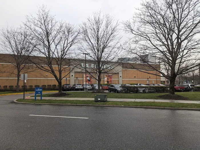 LA Fitness Picture 8
