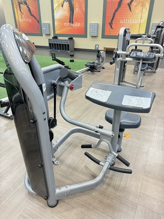 LA Fitness Picture 7