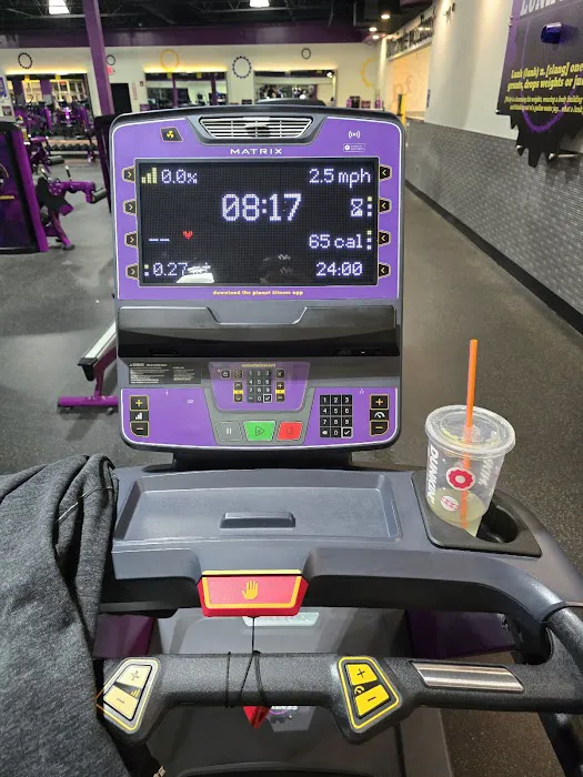 Planet Fitness Picture 4