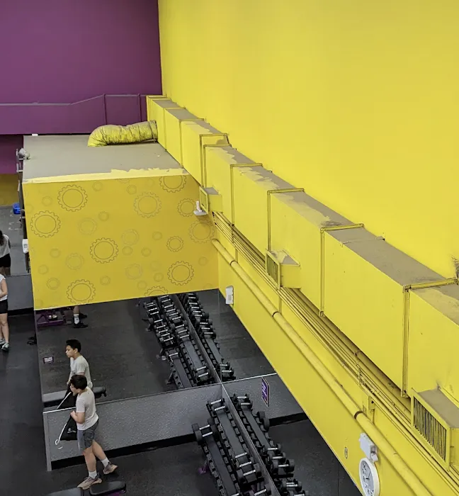 Planet Fitness Picture 10