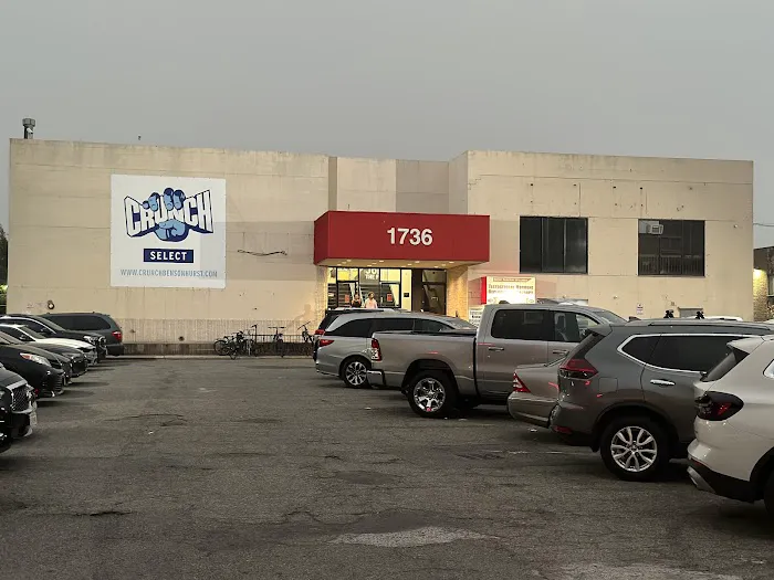 Crunch Fitness - Bensonhurst Picture 7