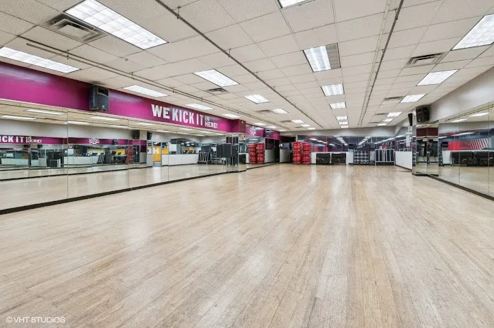 Crunch Fitness - Bensonhurst Picture 8